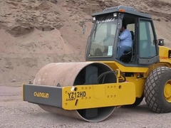 Mini Compattatore a rulli vibranti GYD102J idraulico da 10 tonnellate per la costruzione di strade governative