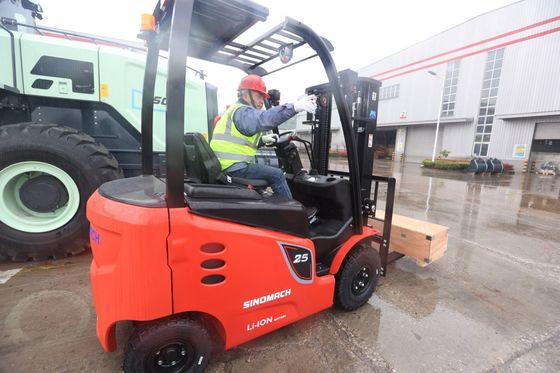 Forklift idraulico diesel da 3 tonnellate in magazzino CPCD30 40kw 2650rpm